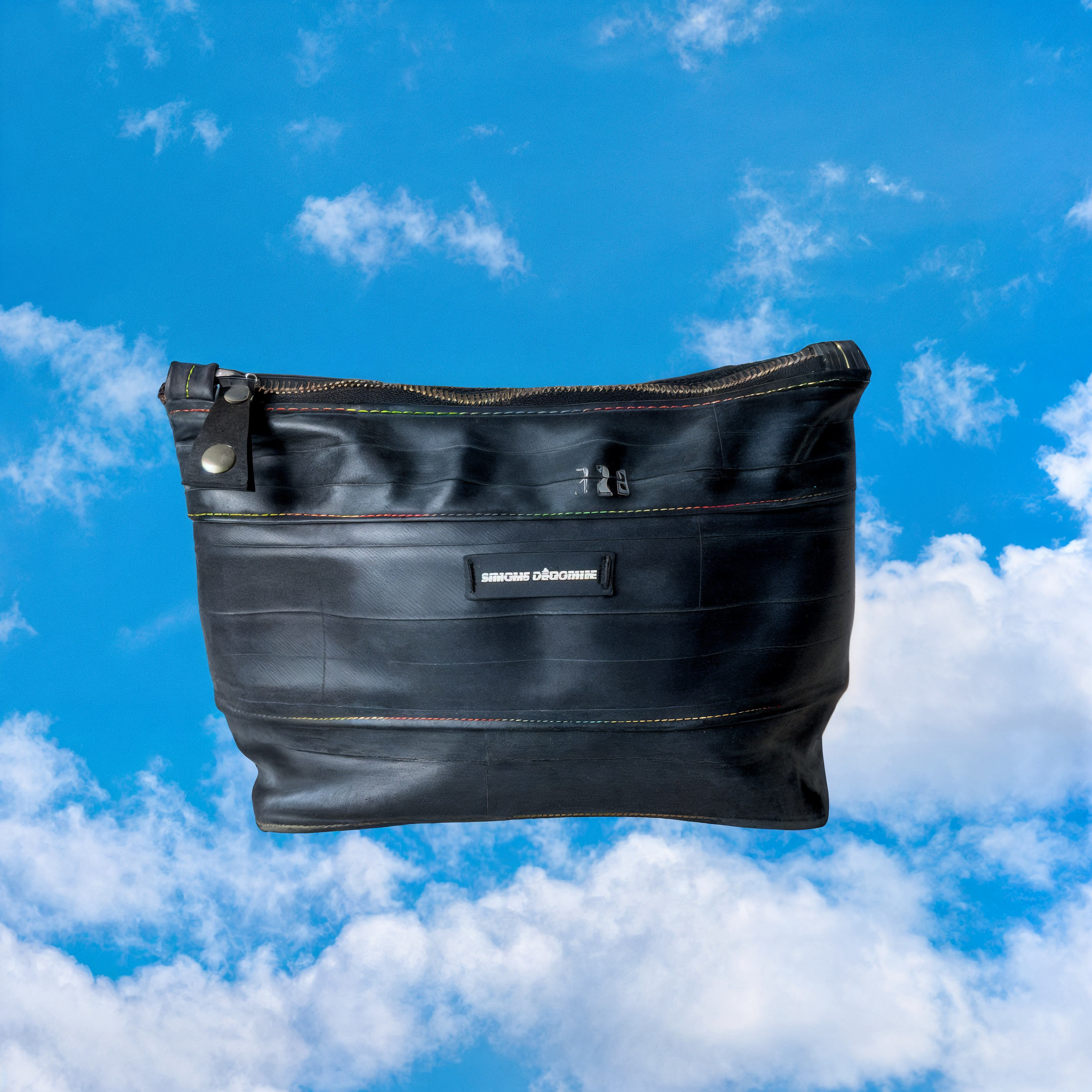 Trousse de toilette triangulaire